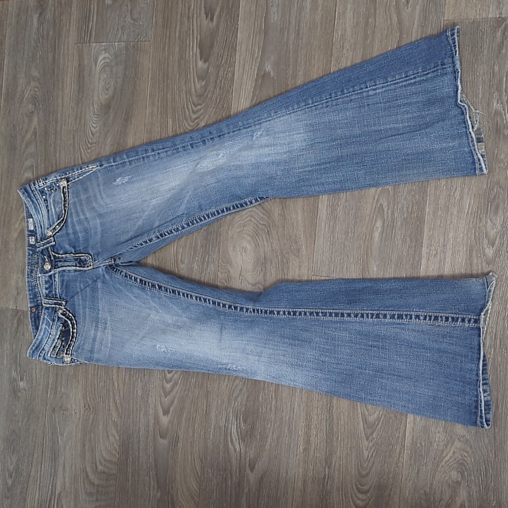 Miss Me Diamond Studded Flare Jeans 29x33